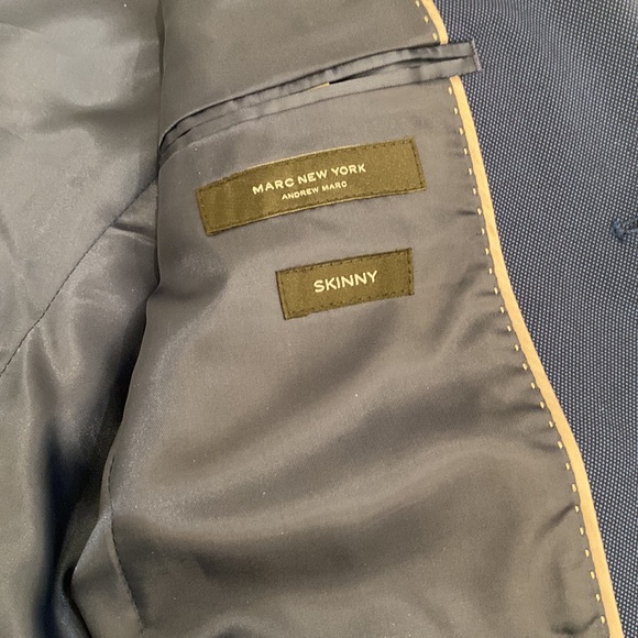 Marc New York suit by Andrew Marc. Navy jacket and matching pants. - Picture 2 of 2